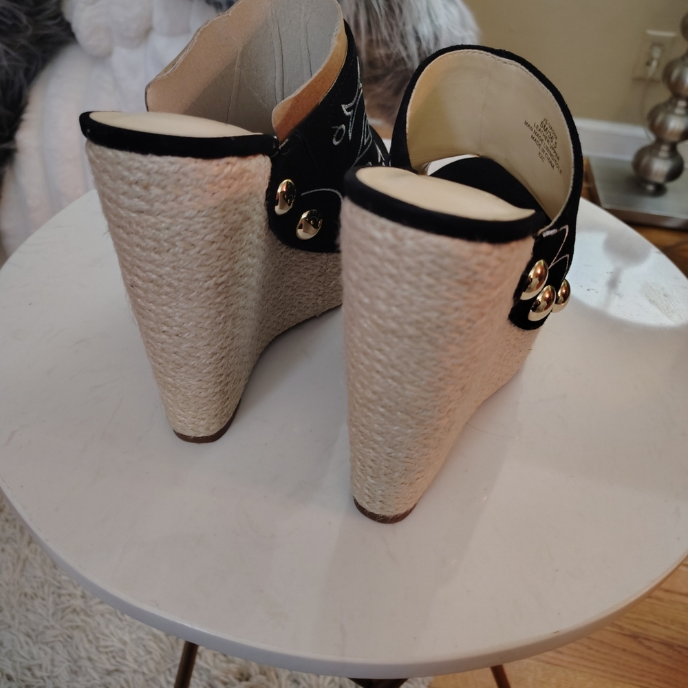 🆕⭐ Jessica Simpson suede black white embroidered wedges - Picture 10 of 15